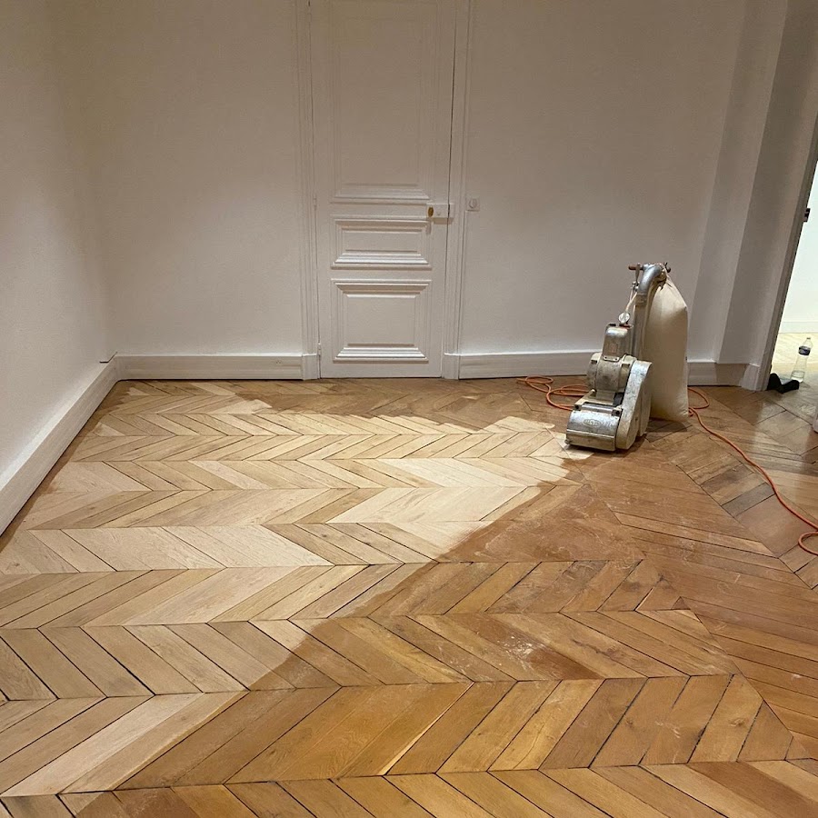 artisan rénovation intérieure Paris 75004 découvrez nos artisans spécialisés en rénovation à paris. que ce soit pour des travaux de transformation, de modernisation ou de restauration, nous vous accompagnons à chaque étape pour réaliser vos projets avec expertise et passion.