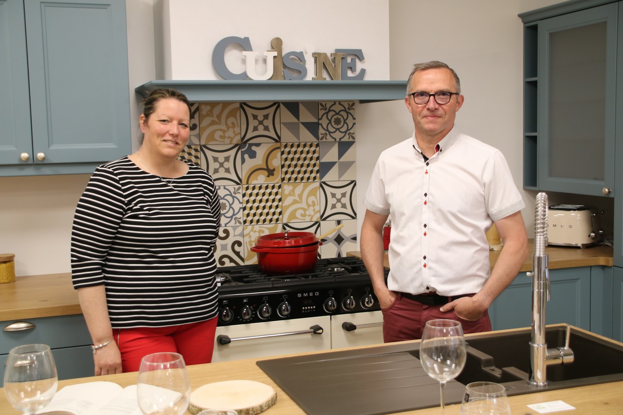artisan rénovation cuisine paris les mieux notés découvrez les meilleurs artisans cuisine à paris : conception sur-mesure, fabrication de qualité et installation professionnelle pour donner vie à votre projet de cuisine unique et élégante.