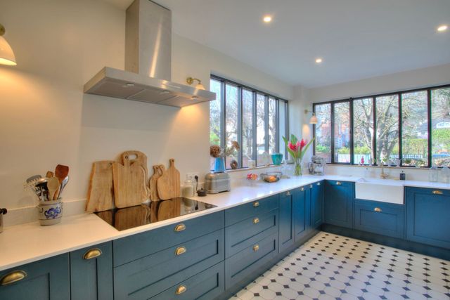Rénover son intérieur : les astuces incontournables pour transformer votre maison en 2025 découvrez les meilleures astuces de rénovation intérieure pour 2025 : conseils pratiques, idées tendance et inspirations pour transformer votre maison facilement et à petit budget.