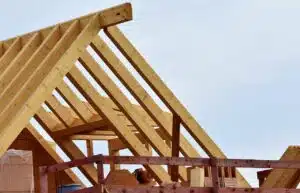 d&eacute;couvrez comment &eacute;tablir un budget pr&eacute;cis pour la r&eacute;novation d&rsquo;un appartement ou d&rsquo;une maison de 50m2 en 2025 : prix moyens au m&sup2;, conseils d&rsquo;experts et astuces pour optimiser vos travaux.