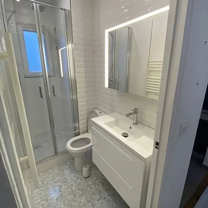 Comment choisir un professionnel pour la rénovation de salle de bain à Paris 75004 ? trouvez le professionnel idéal pour la rénovation de votre salle de bain à paris 75004. conseils pour choisir un expert fiable et transformer votre espace avec succès.