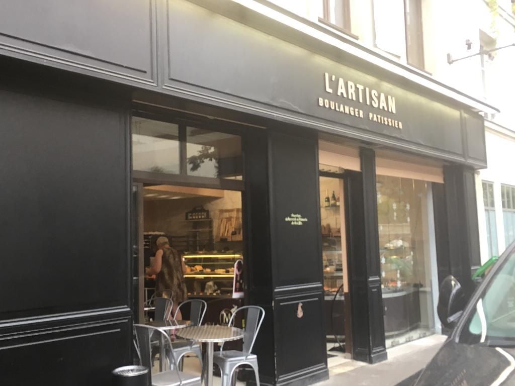 Orienter son choix : Artisan indépendant ou entreprise à Paris ? découvrez comment choisir entre un artisan ou une entreprise à paris pour vos travaux. conseils, avantages et critères pour faire le meilleur choix selon vos besoins et votre budget.