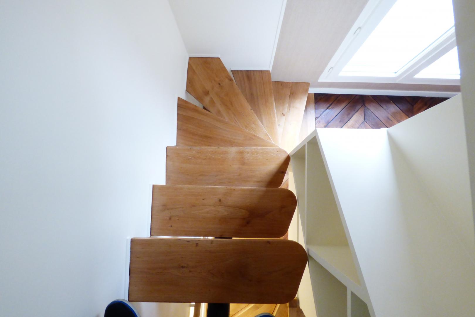 d&eacute;couvrez les comp&eacute;tences essentielles d&rsquo;un artisan sp&eacute;cialis&eacute; en r&eacute;novation &agrave; paris : expertise, savoir-faire, qualit&eacute; et accompagnement sur mesure pour tous vos projets de r&eacute;novation.