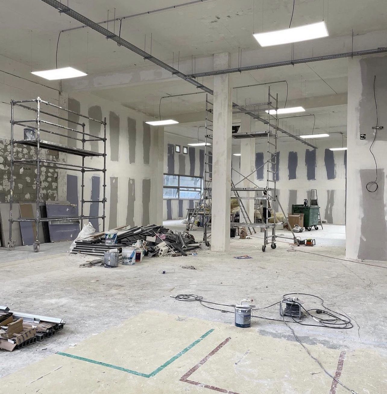 travaux de construction et de rénovation Paris 75004 découvrez nos services de construction et de rénovation à paris 75004. que ce soit pour des projets résidentiels ou commerciaux, notre équipe d'experts s'engage à transformer vos idées en réalité. profitez d'un savoir-faire de qualité et d'un accompagnement personnalisé tout au long de votre projet.