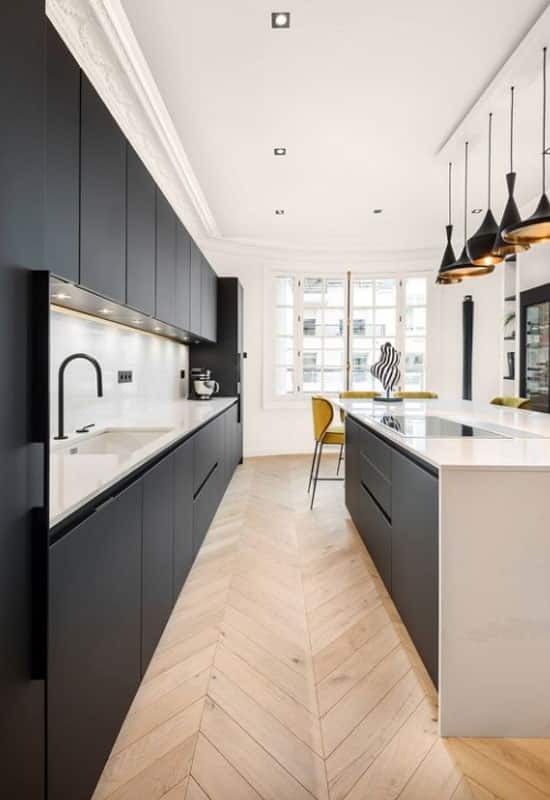 Les couleurs tendance pour la rénovation à Paris 75004 en 2025 découvrez les couleurs tendance pour votre projet de rénovation à paris en 2025 ! inspirez-vous des palettes modernes et audacieuses qui transformeront vos espaces en véritables lieux de vie. suivez les dernières tendances et modernisez votre intérieur avec style.