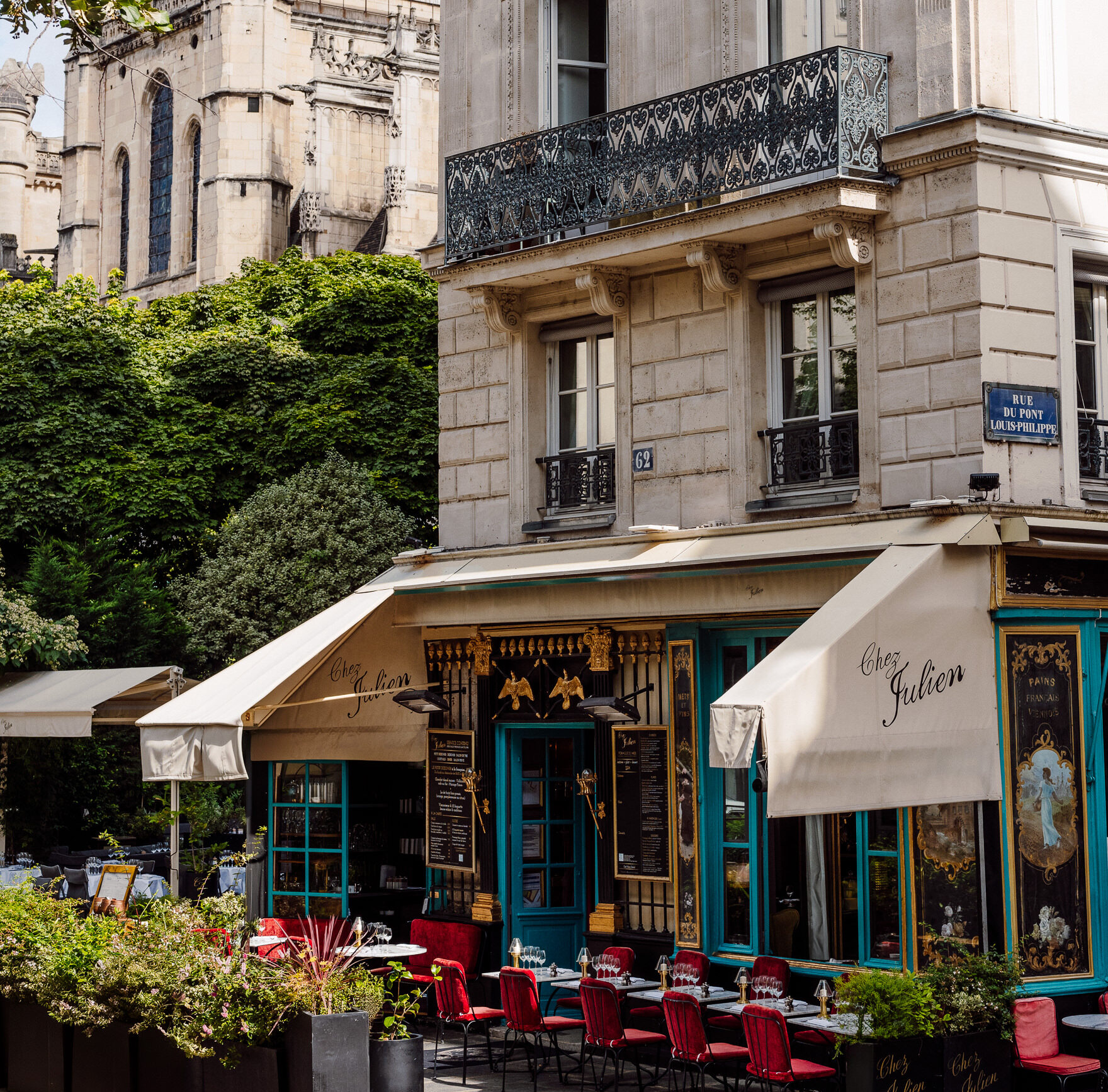 installation cuisine à Paris 4ᵉ découvrez les meilleures adresses gourmandes et les restaurants tendance dans le 4ᵉ arrondissement de paris. profitez d'une expérience culinaire unique au cœur de la capitale française, alliant tradition et innovation. que vous soyez amateur de cuisine française classique ou de saveurs du monde, le 4ᵉ saura ravir vos papilles.
