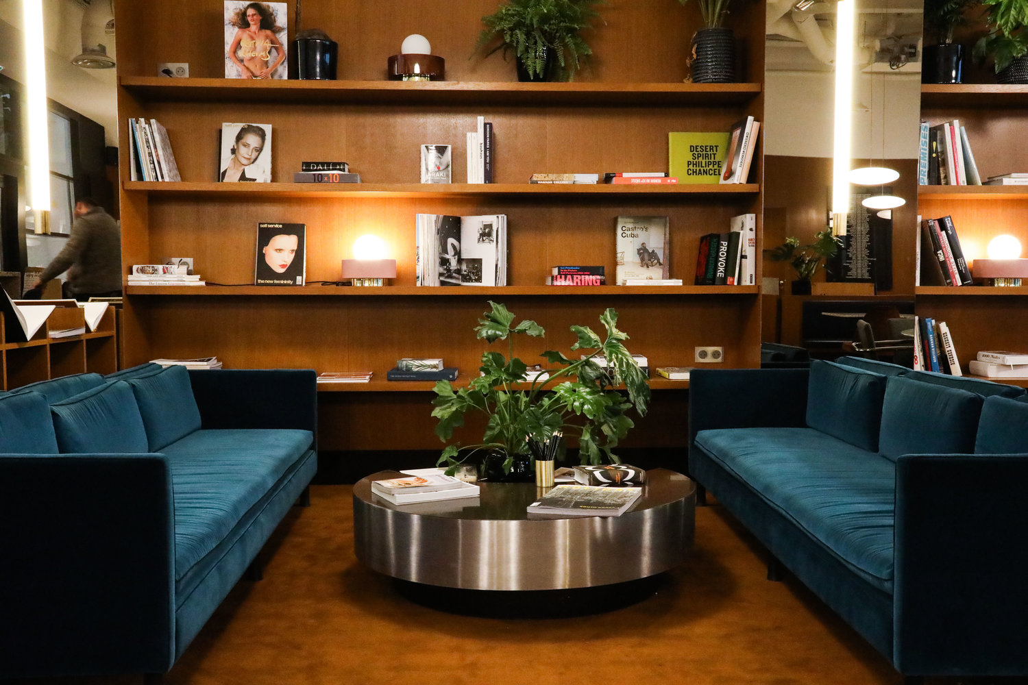 Créer un espace de travail à domicile lors de la rénovation à Paris 4 découvrez des espaces de travail à domicile modernes et fonctionnels à paris 4. idéal pour télétravailler dans un cadre calme, central et inspirant au cœur de la capitale.