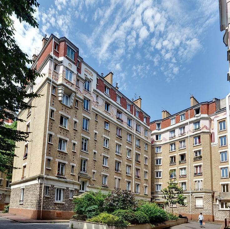 d&eacute;couvrez les espaces r&eacute;nov&eacute;s &agrave; paris 75004 en 2025, m&ecirc;lant modernit&eacute; et charme historique. explorez les transformations architecturales et les am&eacute;nagements innovants qui font de ce quartier un lieu de vie unique et dynamique.