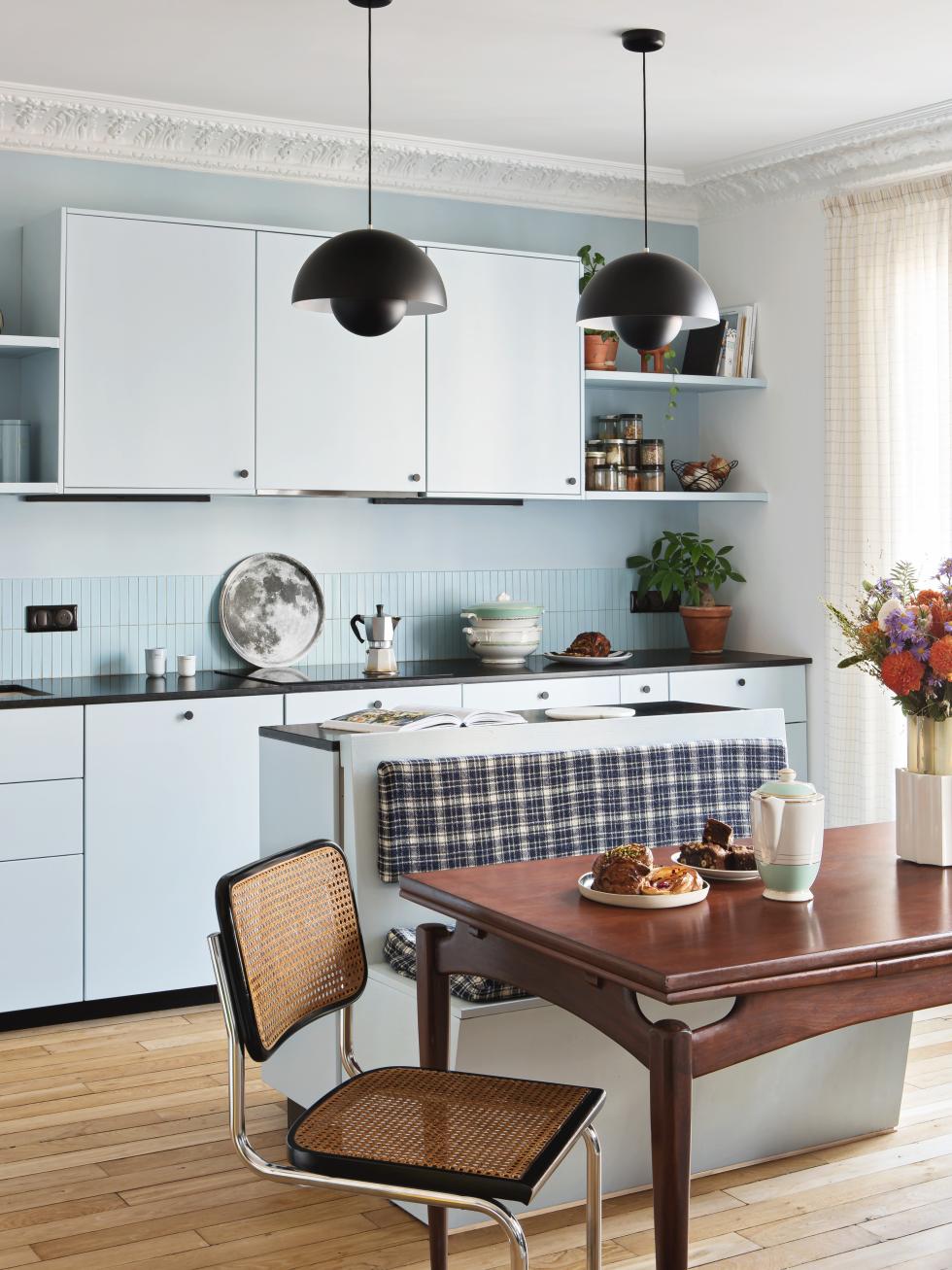 Rénovation de cuisine à Paris : des idées pour un coin repas agréable découvrez nos idées inspirantes pour aménager un coin repas dans une cuisine à paris : astuces gain de place, mobilier design, conseils déco et photos pour optimiser votre espace avec style.