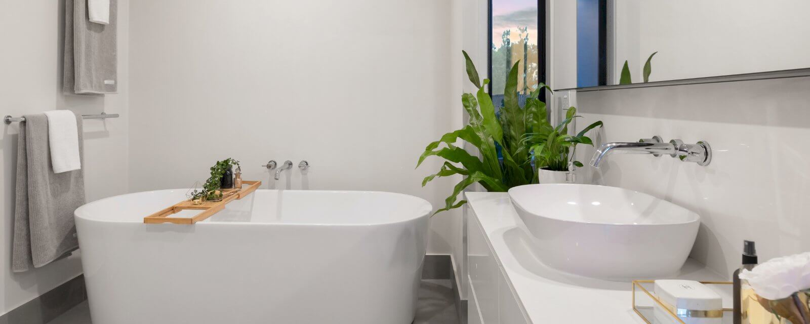 Comment moderniser votre salle de bain à Paris 75004 ? offrez une nouvelle jeunesse à votre salle de bain à paris 75004. conseils et solutions personnalisés pour moderniser votre espace avec style et fonctionnalité. devis rapide !