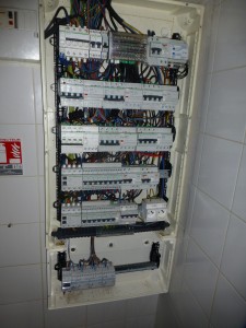 entreprise spécialisée en mise aux normes électrique Paris 75004 découvrez les normes électriques en vigueur dans le 4ème arrondissement de paris (75004). informez-vous sur les réglementations, la sécurité et les exigences pour vos installations électriques afin d
