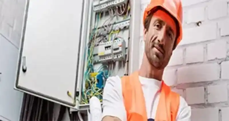 mise aux normes électrique dans le Paris 75004 découvrez les normes électriques en vigueur dans le 75004 à paris. assurez la sécurité de vos installations électriques grâce à nos conseils sur les réglementations et les meilleures pratiques. restez conforme et informé avec notre guide complet sur les normes électriques à paris.