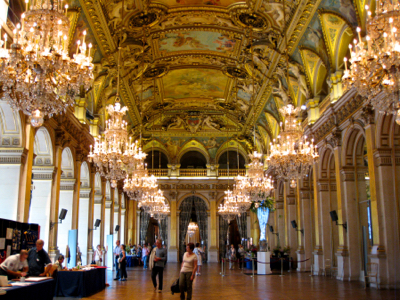 À Paris, la valorisation du patrimoine se fait à deux vitesses : « nous n'avons jamais oublié l'Est » découvrez le patrimoine de paris : monuments emblématiques, sites historiques, musées incontournables et secrets bien gardés de la capitale française.