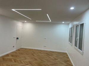 découvrez nos services de peinture intérieure à paris 75004. transformez vos espaces avec des couleurs modernes et des finitions impeccables. contactez-nous pour un devis personnalisé !