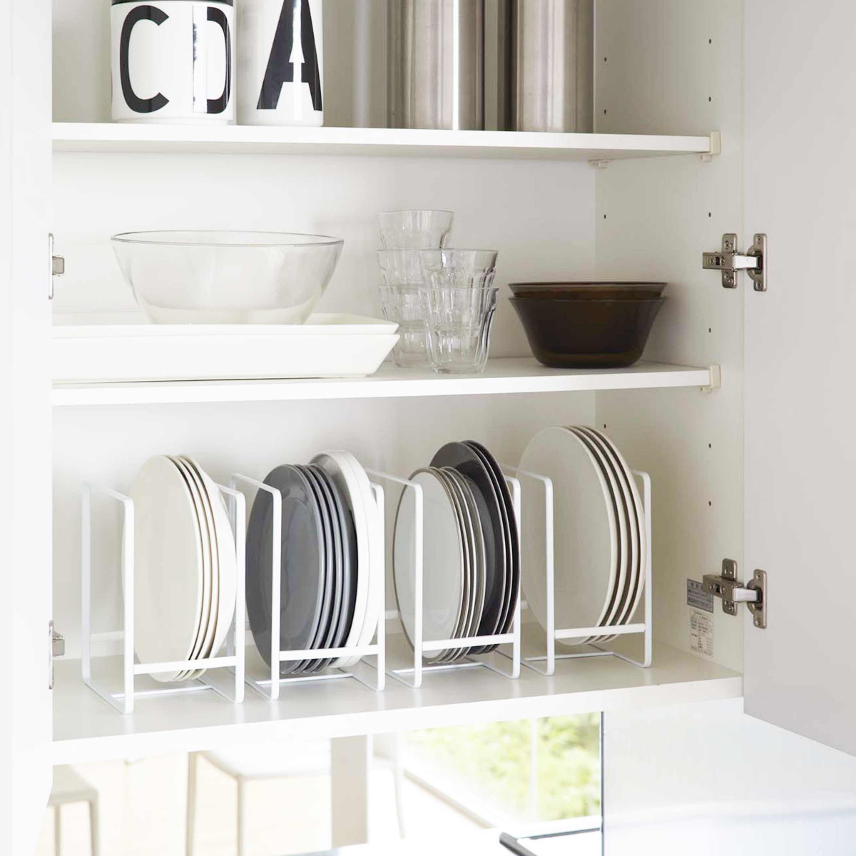 Rénovation cuisine à Paris : optimiser le rangement vertical optimisez votre espace avec nos solutions de rangement vertical pour cuisine à paris. découvrez des idées pratiques et design pour maximiser chaque recoin et organiser vos ustensiles facilement !