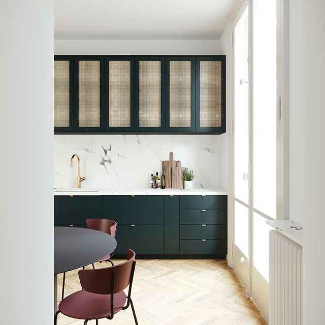 Comment refaire sa cuisine sans changer les meubles ? découvrez comment refaire votre cuisine sans changer les meubles grâce à des astuces simples : peinture, accessoires, crédence, et organisation pour une rénovation économique et tendance.