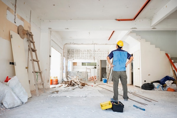Prix de la rénovation d’un appartement au m2 : à quoi s’attendre en 2025 ? découvrez le prix au m2 pour la rénovation d'un appartement en 2025. conseils, tendances et estimations détaillées pour bien budgétiser vos travaux de rénovation !