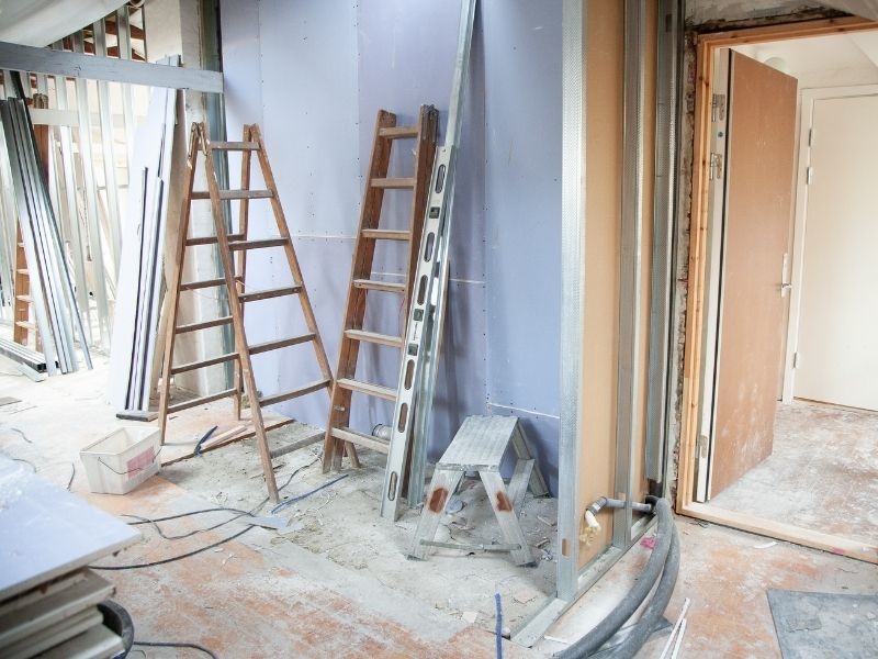 Les idées de rénovation à petit budget à Paris 75004 découvrez comment rénover votre bien à paris 75004 avec un budget maîtrisé. conseils, astuces et meilleures pratiques pour optimiser vos travaux de rénovation dans le marais.