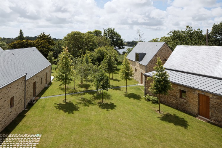 Architecte pour rénovation de corps de ferme : conseils et étapes clés spécialistes en rénovation de corps de ferme, nous vous accompagnons pour redonner vie à votre propriété ancienne tout en préservant son authenticité. découvrez nos conseils, réalisations et solutions sur-mesure pour un projet réussi.