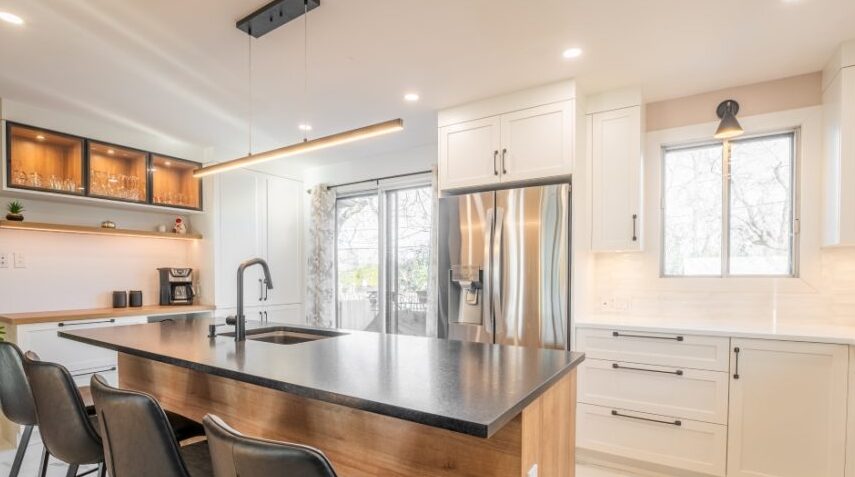 confiez la r&eacute;novation de votre cuisine &agrave; des experts pour un espace moderne, fonctionnel et &agrave; votre image. d&eacute;couvrez nos conseils, id&eacute;es et services pour transformer votre cuisine en un lieu convivial et tendance.