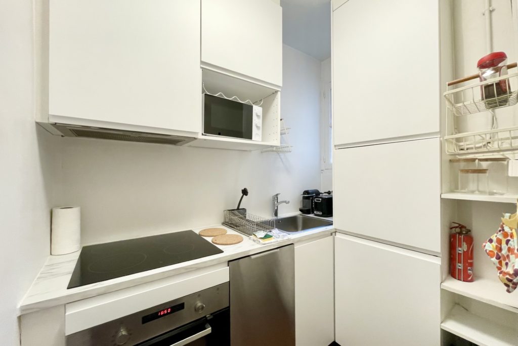rénovation cuisine dans le 75004 découvrez nos services de rénovation de cuisine dans le 75004. transformez votre espace culinaire en un lieu moderne et fonctionnel grâce à notre expertise. contactez-nous pour un devis personnalisé et réalisez la cuisine de vos rêves.
