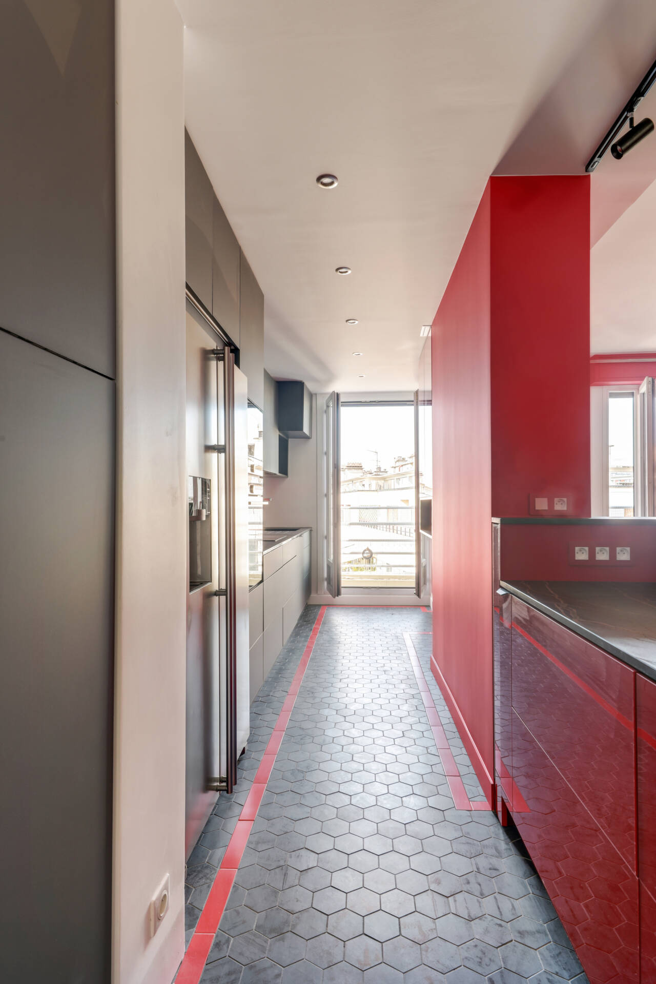 professionnel rénovation cuisine paris redonnez vie à votre espace culinaire avec notre service de rénovation de cuisine à paris. modernisation, aménagement sur mesure et conseils personnalisés pour créer la cuisine de vos rêves.