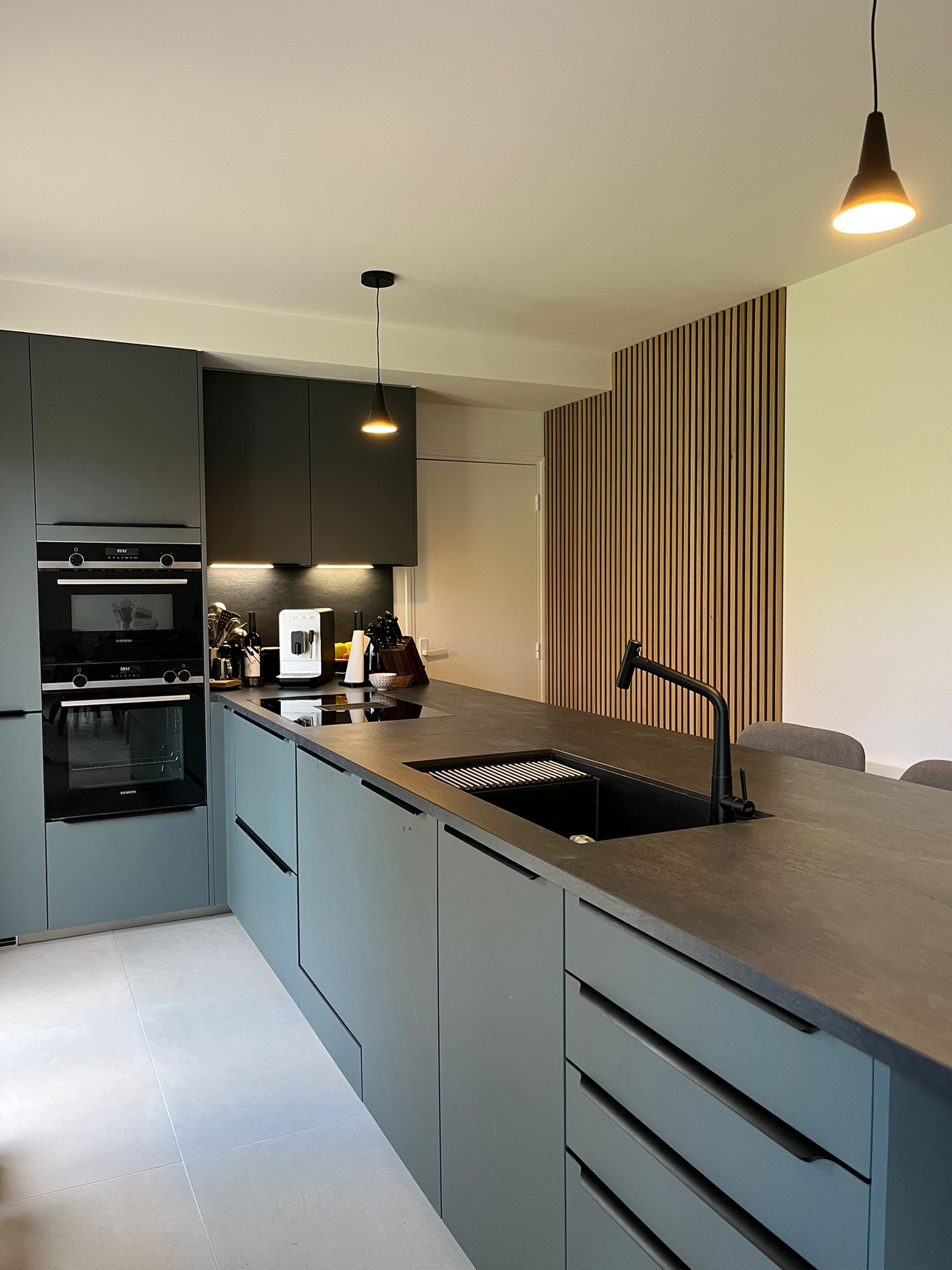 travaux rénovation cuisine paris confiez la rénovation de votre cuisine à paris à des experts. conseils, conception sur-mesure et travaux de qualité pour transformer votre espace selon vos envies.