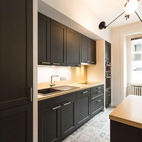 transformez votre espace culinaire avec notre service de r&eacute;novation de cuisine &agrave; paris 75004. d&eacute;couvrez des designs modernes et fonctionnels adapt&eacute;s &agrave; vos besoins. obtenez un devis personnalis&eacute; et r&eacute;alisez la cuisine de vos r&ecirc;ves !