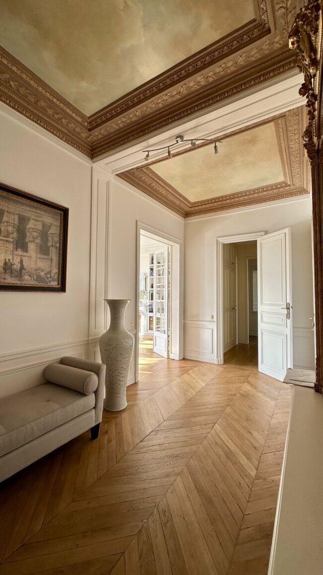 rénovation complète haut de gamme Paris 75004 découvrez nos services de rénovation haut de gamme dans le 4ème arrondissement de paris. transformez votre espace avec des finitions élégantes et un savoir-faire d'exception. contactez-nous pour un projet sur mesure qui allie esthétique et fonctionnalité.