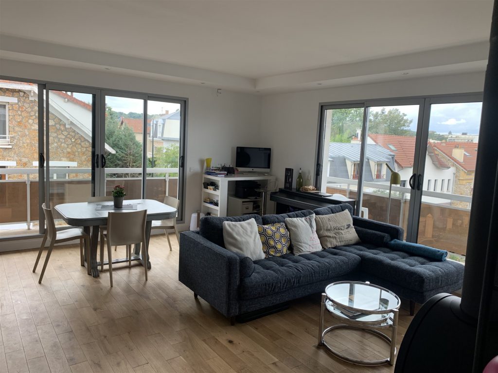 Rénovation d’intérieur à Paris 75004 : Transformez votre espace en un clin d'œil ! découvrez nos services de rénovation intérieure à paris 75004 : transformation de votre appartement ou local, conseils sur-mesure et savoir-faire pour un intérieur moderne et fonctionnel.