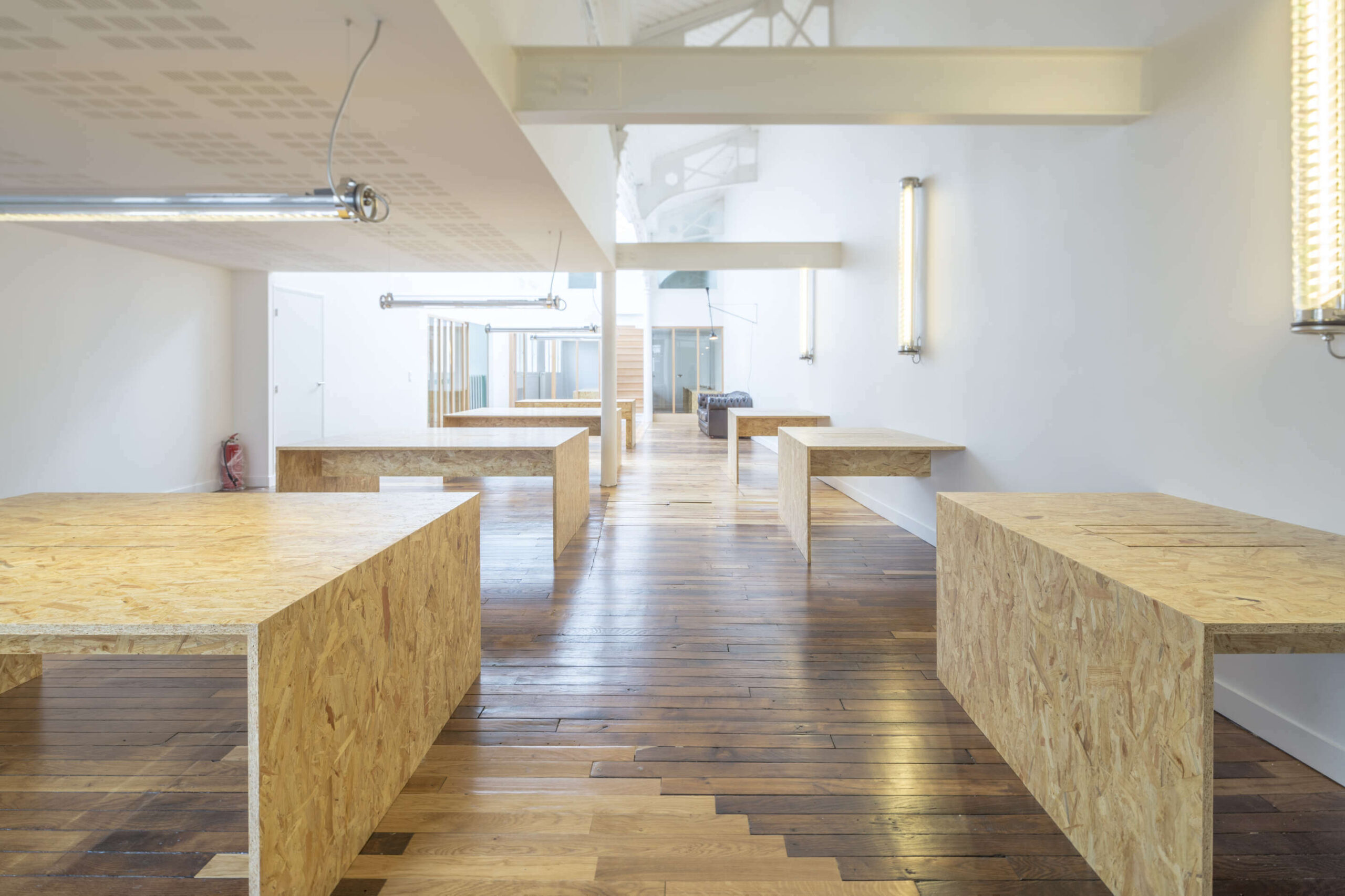 Rénovation de maison à Paris 75004 : Transformez votre espace de vie confiez la rénovation de votre maison à paris 75004 à des experts. conseils personnalisés, devis gratuit, travaux de qualité pour donner une seconde vie à votre logement dans le marais.