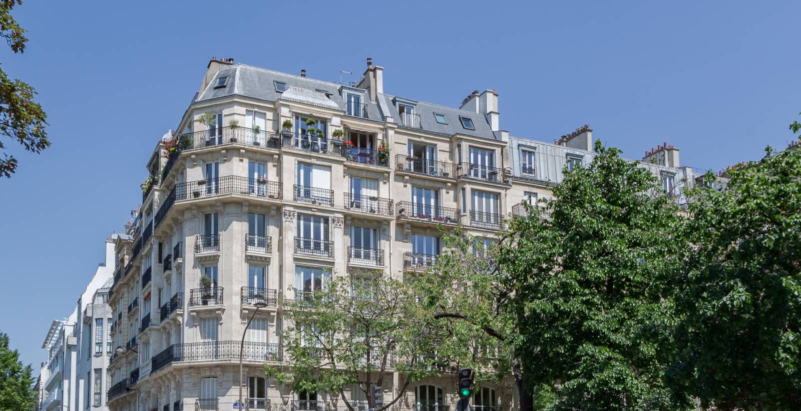 d&eacute;couvrez nos services de r&eacute;novation &agrave; paris 75004. transformez votre espace avec des solutions sur mesure, alliant modernit&eacute; et &eacute;l&eacute;gance. contactez-nous d&egrave;s aujourd