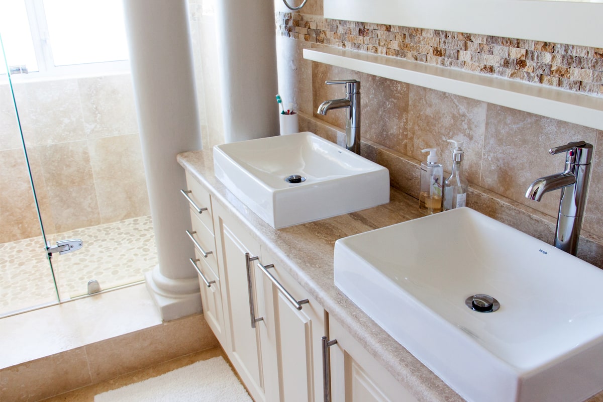 Guide pratique pour la rénovation de salle de bain dans le 4ème arrondissement transformez votre salle de bain en un espace moderne et fonctionnel grâce à notre service de rénovation de salle de bain. nous vous proposons des designs contemporains et des matériaux de qualité pour optimiser chaque mètre carré. découvrez nos idées inspirantes et faites de votre salle de bain un véritable havre de paix.