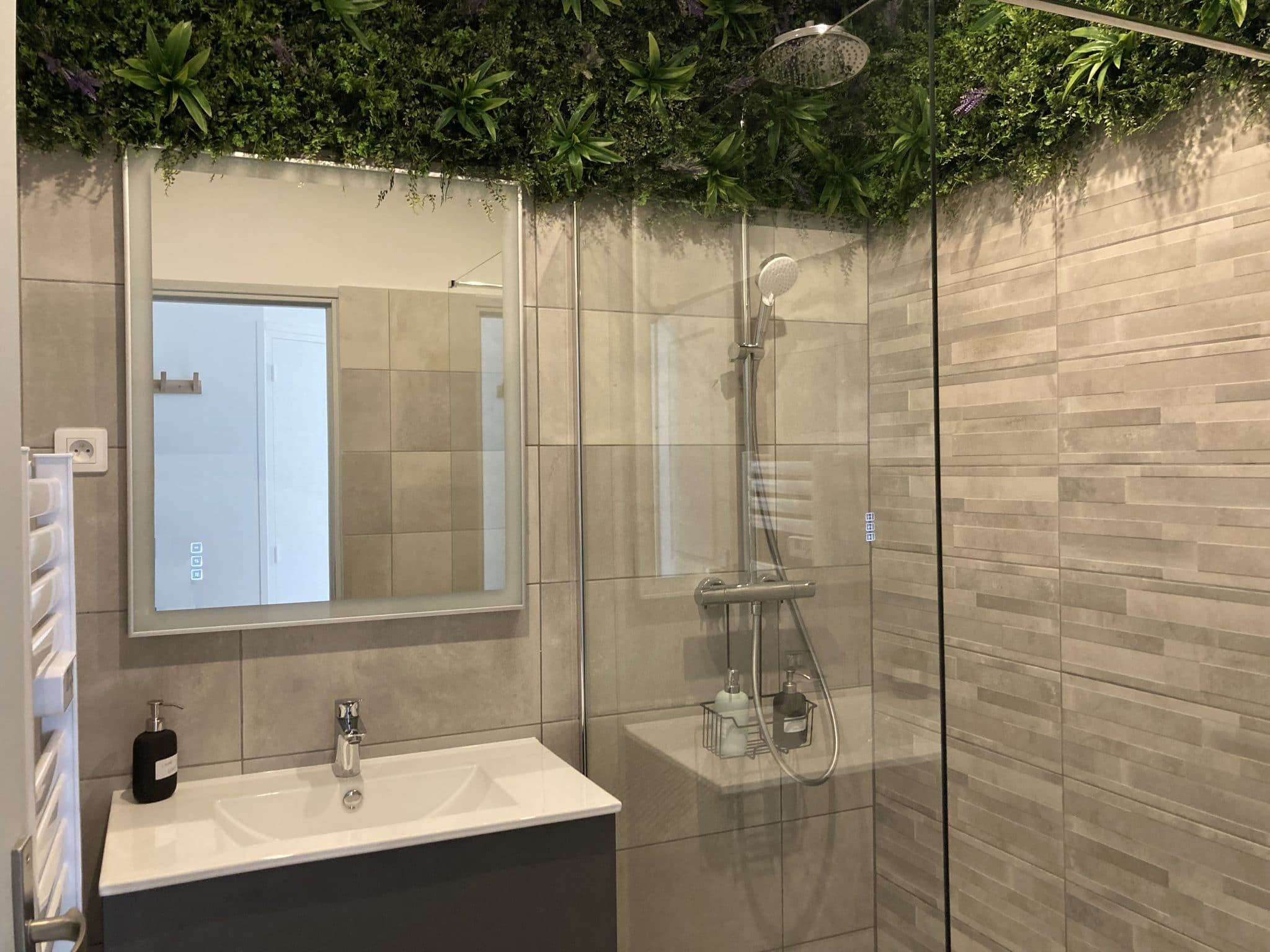 Guide pratique pour la rénovation de salle de bain dans le 4ème arrondissement découvrez nos conseils et astuces pour une rénovation réussie de votre salle de bain au 4ème étage. transformez votre espace avec des idées innovantes et des matériaux de qualité, tout en optimisant l'agencement et le confort.