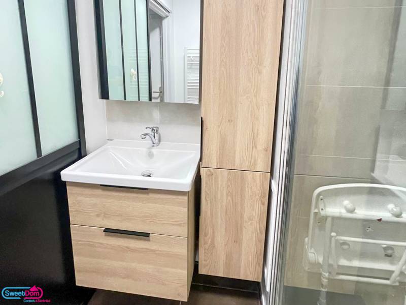 rénovation salle de bain - conseils et devis 75004 découvrez nos services de rénovation de salle de bain dans le 75004. transformez votre espace avec des designs modernes et fonctionnels, adaptés à vos goûts et à votre budget. contactez-nous pour un devis personnalisé et donnez vie à la salle de bain de vos rêves.