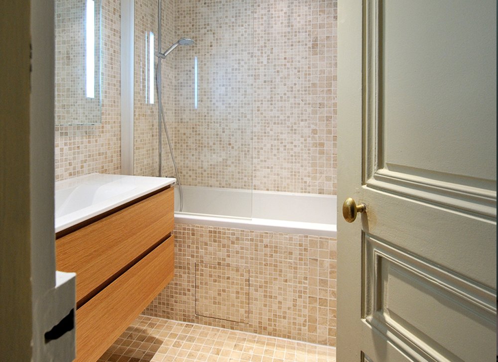 rénovation salle de bain clé en main Paris 75004 transformez votre espace avec notre service de rénovation de salle de bain à paris. offrez-vous un design moderne, fonctionnel et personnalisable, tout en bénéficiant d