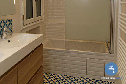 Les étapes essentielles de la rénovation de salle de bain à Paris 75004 confiez la rénovation de votre salle de bain à paris 75004 à des professionnels qualifiés. conseils personnalisés, matériaux de qualité et finitions soignées pour transformer votre espace selon vos envies.