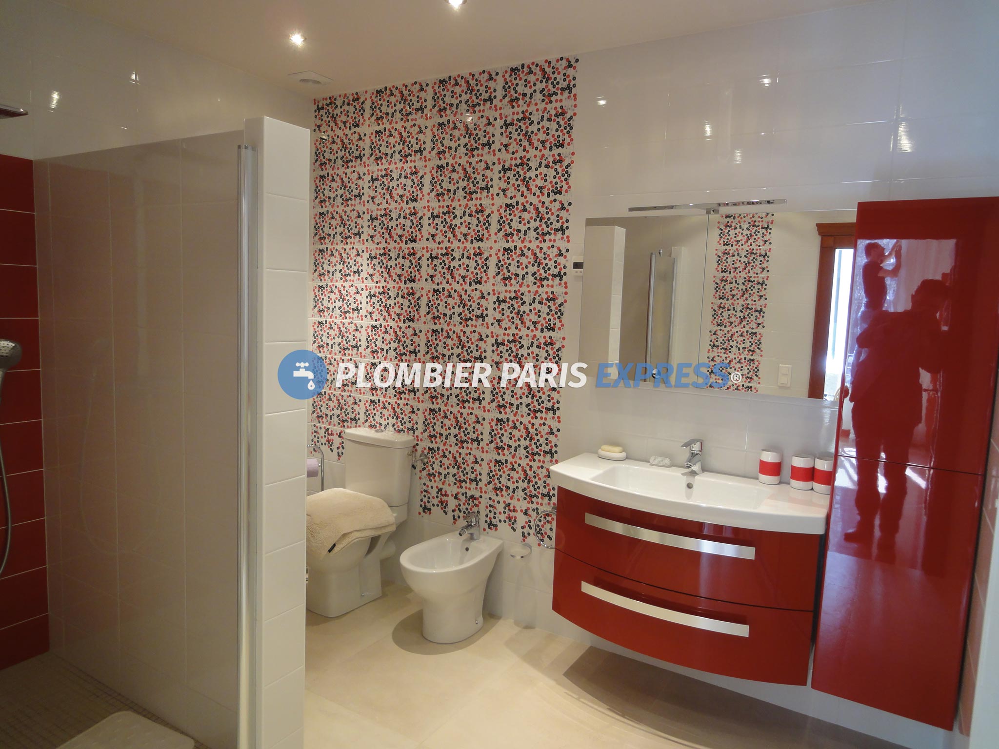 Rénovation de salle de bains à Paris 75004 : conseils pratiques confiez la rénovation de votre salle de bains à paris 75004 à des experts. devis gratuit, conseils personnalisés et travaux de qualité pour un espace moderne et fonctionnel.