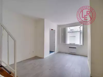 d&eacute;couvrez comment transformer votre studio au 4ᵉ &eacute;tage en un espace moderne et fonctionnel. nos conseils et astuces de r&eacute;novation vous guideront &agrave; chaque &eacute;tape du processus pour cr&eacute;er un int&eacute;rieur unique et accueillant.