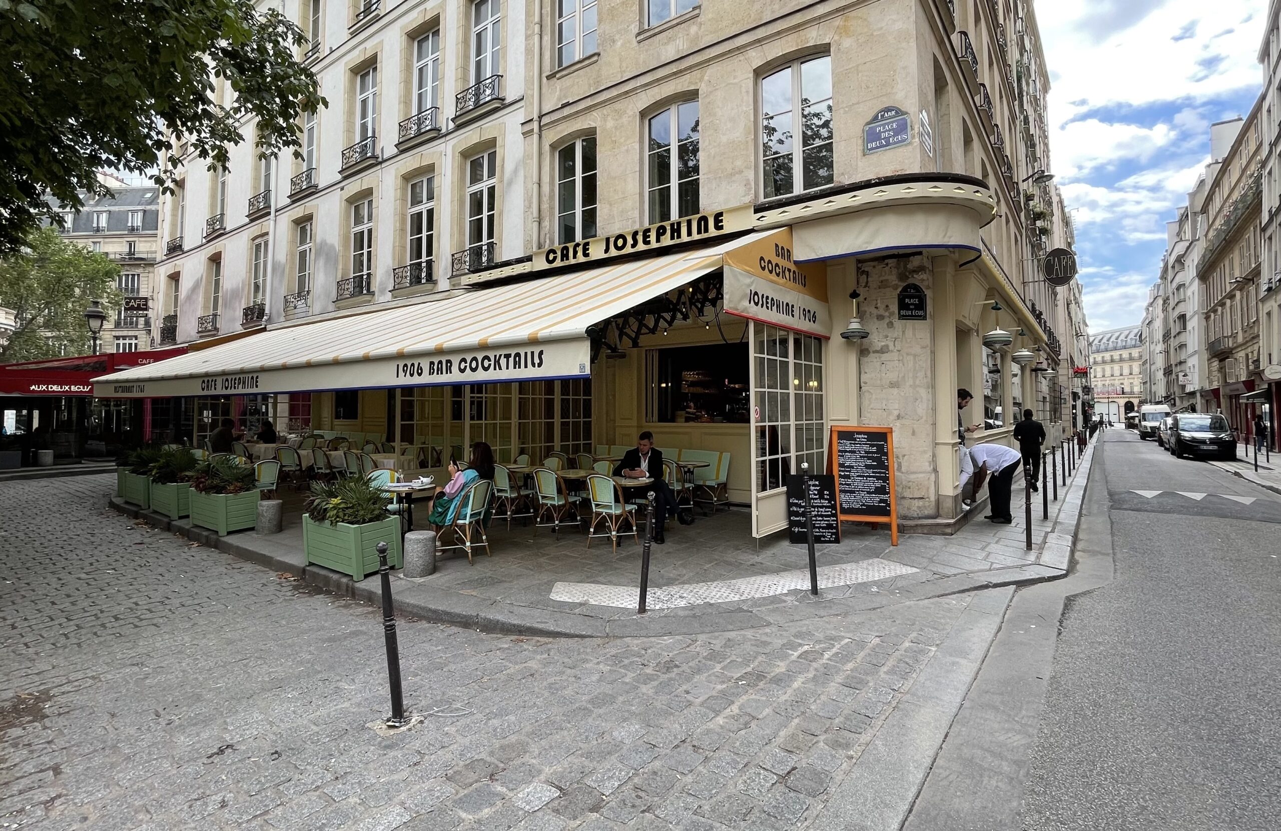 entreprise rénovation sur mesure Paris 75004 découvrez nos services de rénovation sur mesure à paris, 75004. transformez votre espace avec des solutions personnalisées qui allient style et fonctionnalité. contactez-nous pour un devis gratuit et redonnez vie à votre intérieur.