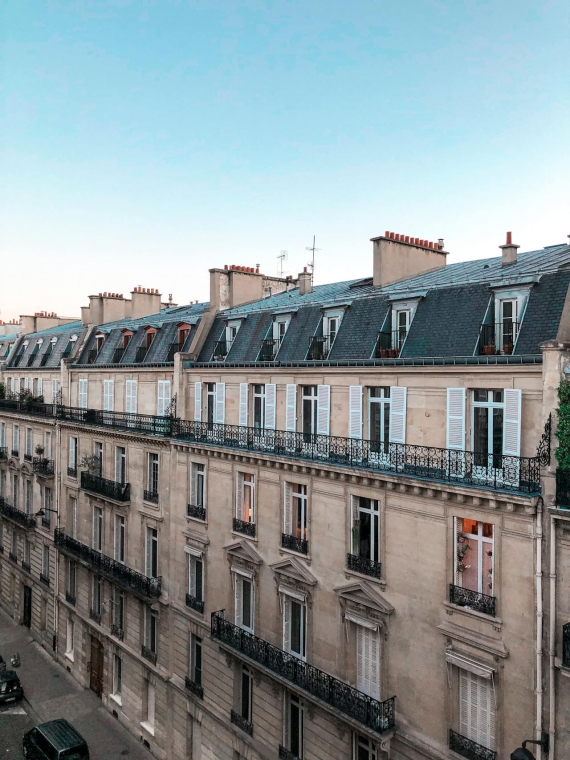 Travaux appartement Paris 75004 : le guide complet pour réussir vos rénovations confiez la rénovation de votre appartement à paris 75004 à des experts qualifiés. conseils, travaux sur mesure et accompagnement personnalisé pour un logement moderne et valorisé.