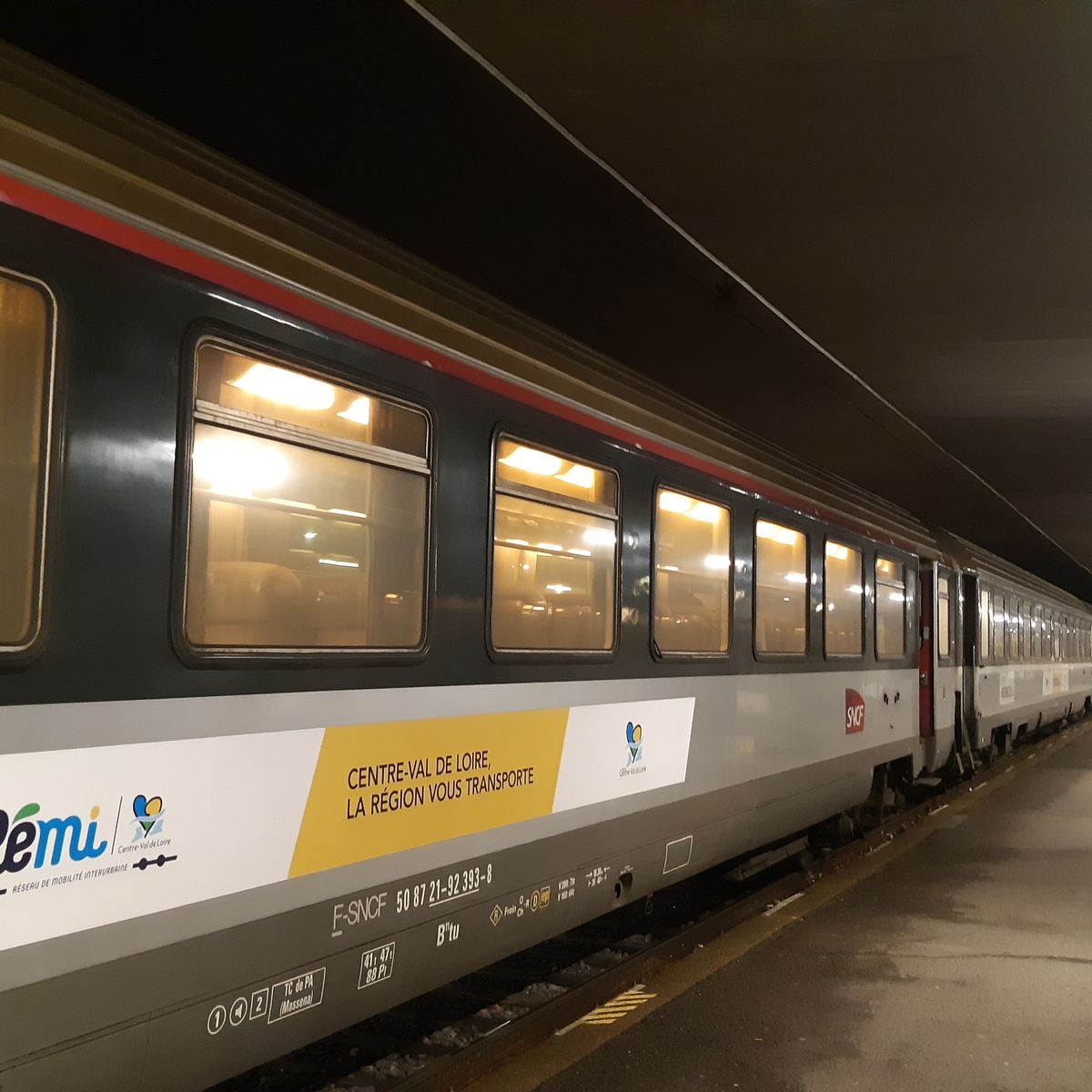 Les grandes rénovations de la SNCF entre Orléans et Paris : les avis des voyageurs découvrez les avis des voyageurs sur les rénovations sncf entre orléans et paris : confort, ponctualité et qualité du service améliorés selon leurs retours.