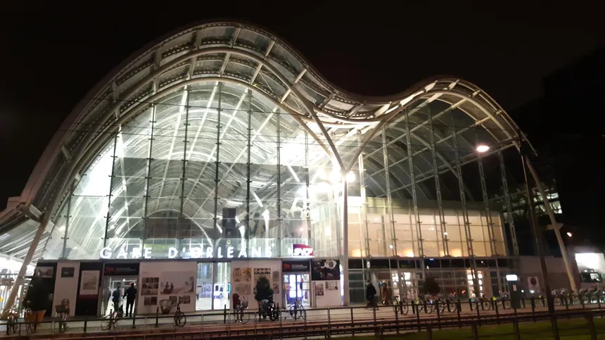 Les grandes rénovations de la SNCF entre Orléans et Paris : les avis des voyageurs découvrez les avis des voyageurs sur les rénovations des trains sncf orléans-paris : confort, ponctualité, services à bord et expériences récentes. informez-vous avant votre prochain voyage !