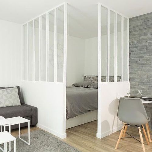 Comment amenager un studio de 16 m2 ? découvrez des idées et conseils pratiques pour optimiser l’aménagement d’un studio de 16m2. maximisez l’espace, gagnez en fonctionnalité et créez un intérieur confortable et moderne.