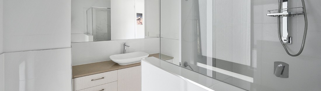 d&eacute;couvrez quels mat&eacute;riaux &eacute;viter dans la salle de bain &agrave; paris 75004 pour garantir durabilit&eacute; et esth&eacute;tique face &agrave; l