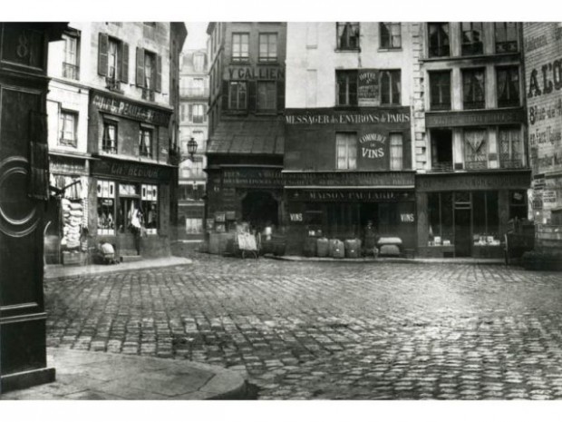 Quels problèmes urbains les travaux d'Haussmann Doivent-ils résoudre à Paris ? découvrez les principaux problèmes urbains liés à la transformation de paris sous haussmann : impacts sociaux, bouleversements du paysage, déplacements de population et enjeux contemporains.