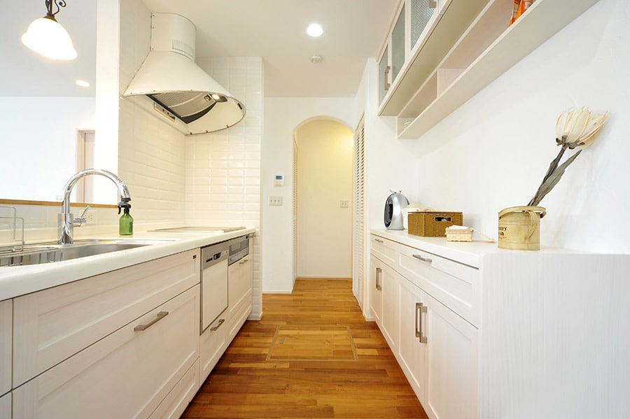 Rénovation cuisine à Paris : offrez-vous une transformation sur-mesure dès aujourd’hui avec un professionnel disponible optez pour une rénovation de cuisine sur-mesure à paris. bénéficiez d’un accompagnement personnalisé et de solutions adaptées à vos envies pour transformer votre cuisine en un espace moderne et fonctionnel.