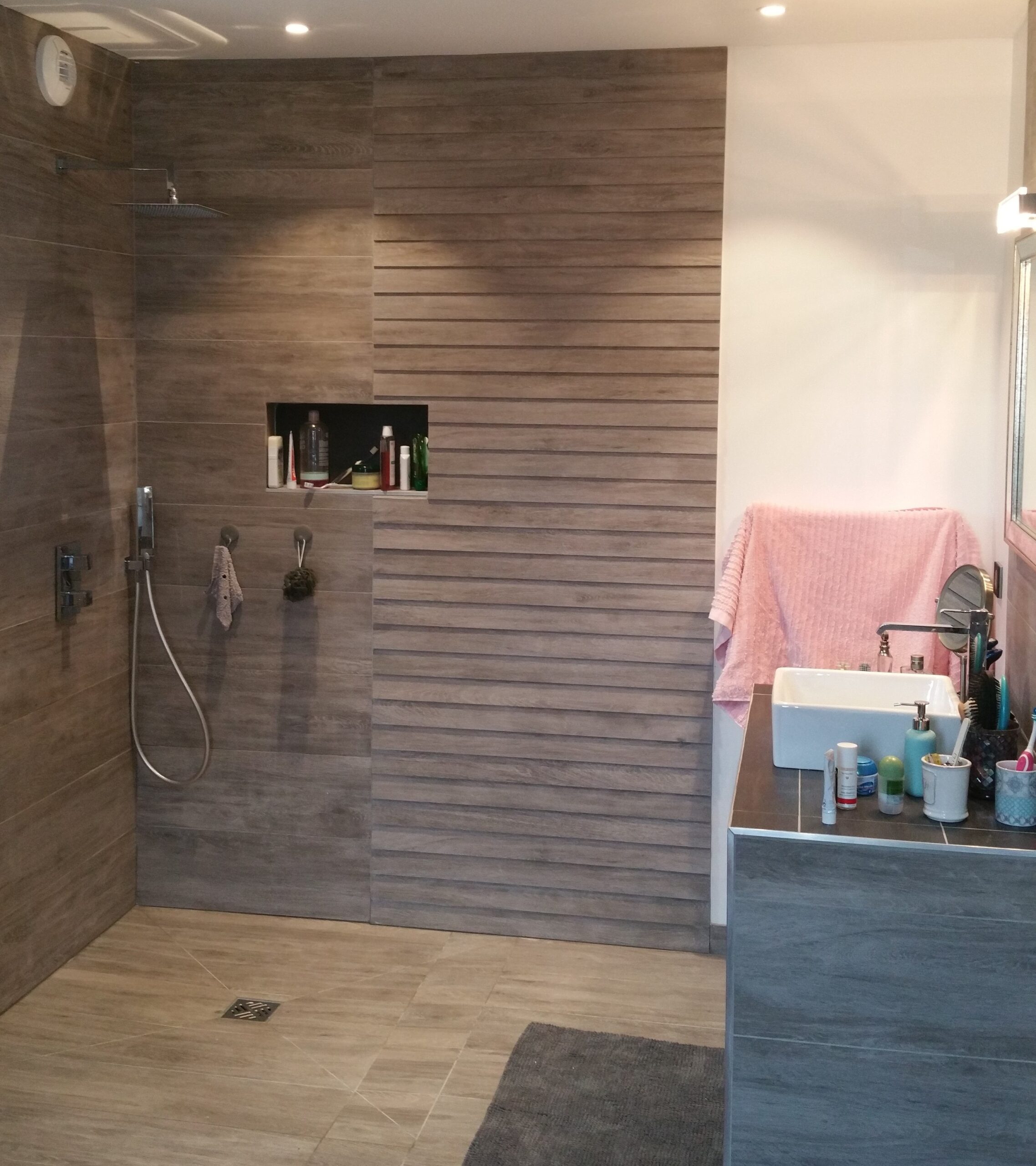 Pourquoi faire une rénovation intérieure ? découvrez nos conseils et astuces pour réussir votre projet de rénovation intérieure : aménagement, décoration, choix des matériaux et idées inspirantes pour transformer votre maison.