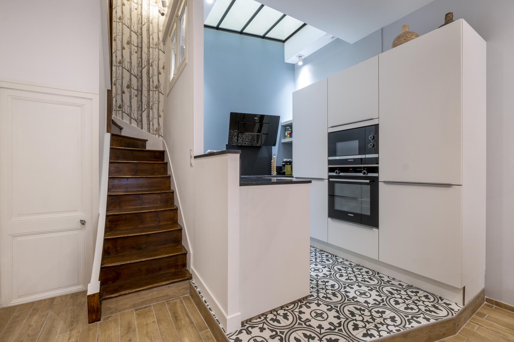 Comment arranger une vieille maison ? découvrez nos conseils et solutions pour réussir la rénovation de votre maison : budget, étapes, astuces déco et choix de matériaux. lancez votre projet sereinement !