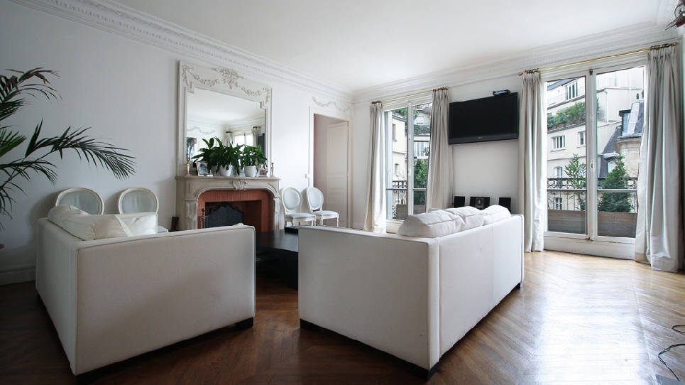 Devis gratuits pour vos travaux de rénovation à Paris découvrez nos conseils indispensables pour rénover votre appartement en 2025. astuces, tendances et recommandations pour réussir vos travaux et optimiser votre espace.